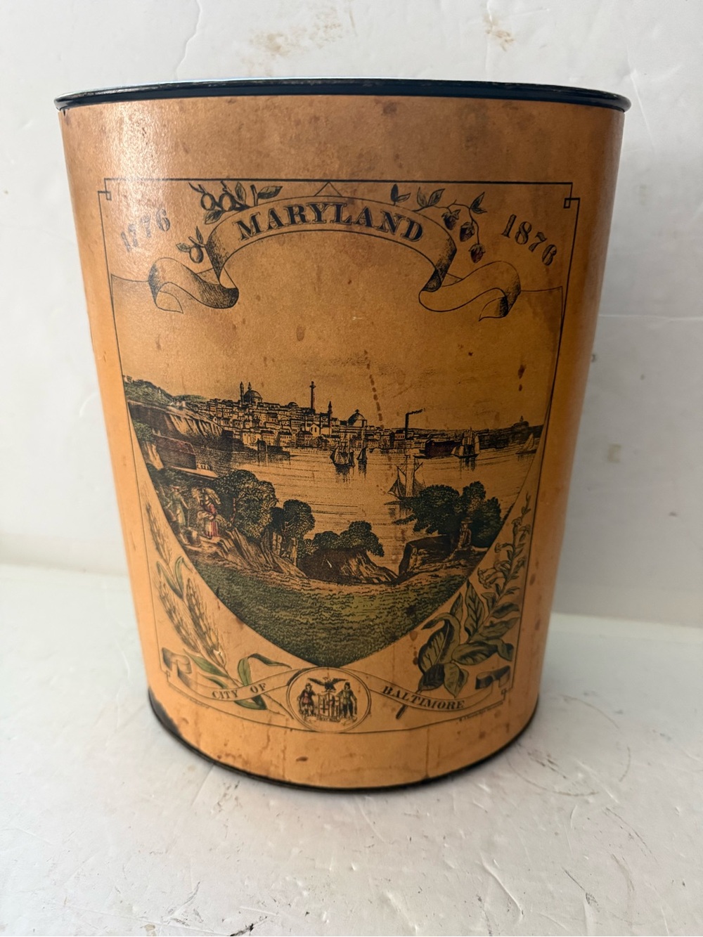 Vintage metal Maryland Decorative Wastebasket - Tan & Black